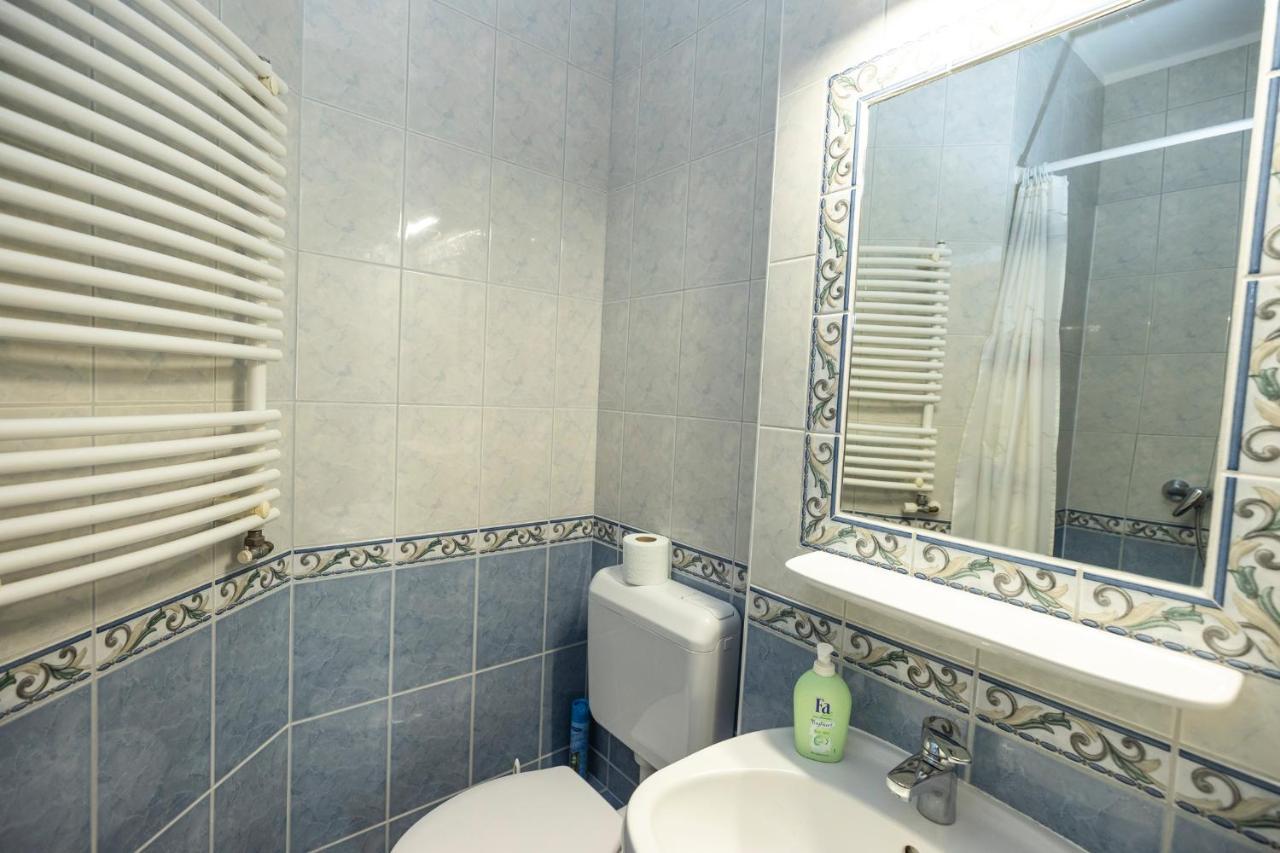 Cecey Vendeghaz Bed & Breakfast Eger Eksteriør bilde
