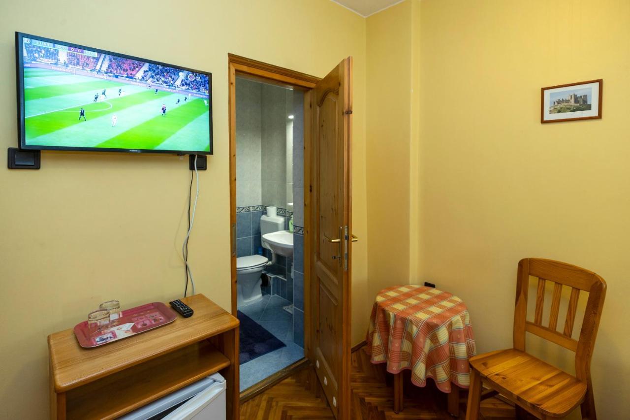 Cecey Vendeghaz Bed & Breakfast Eger Eksteriør bilde
