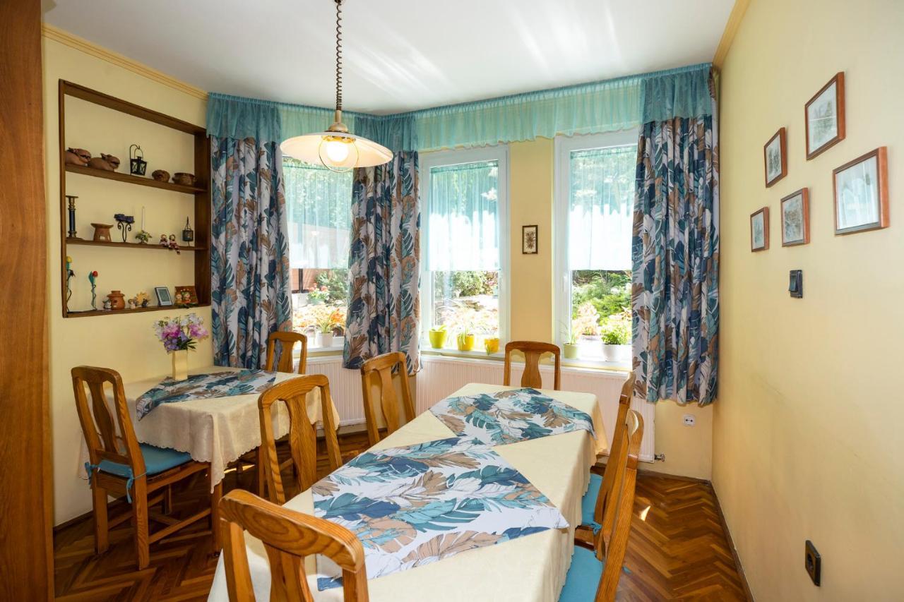 Cecey Vendeghaz Bed & Breakfast Eger Eksteriør bilde