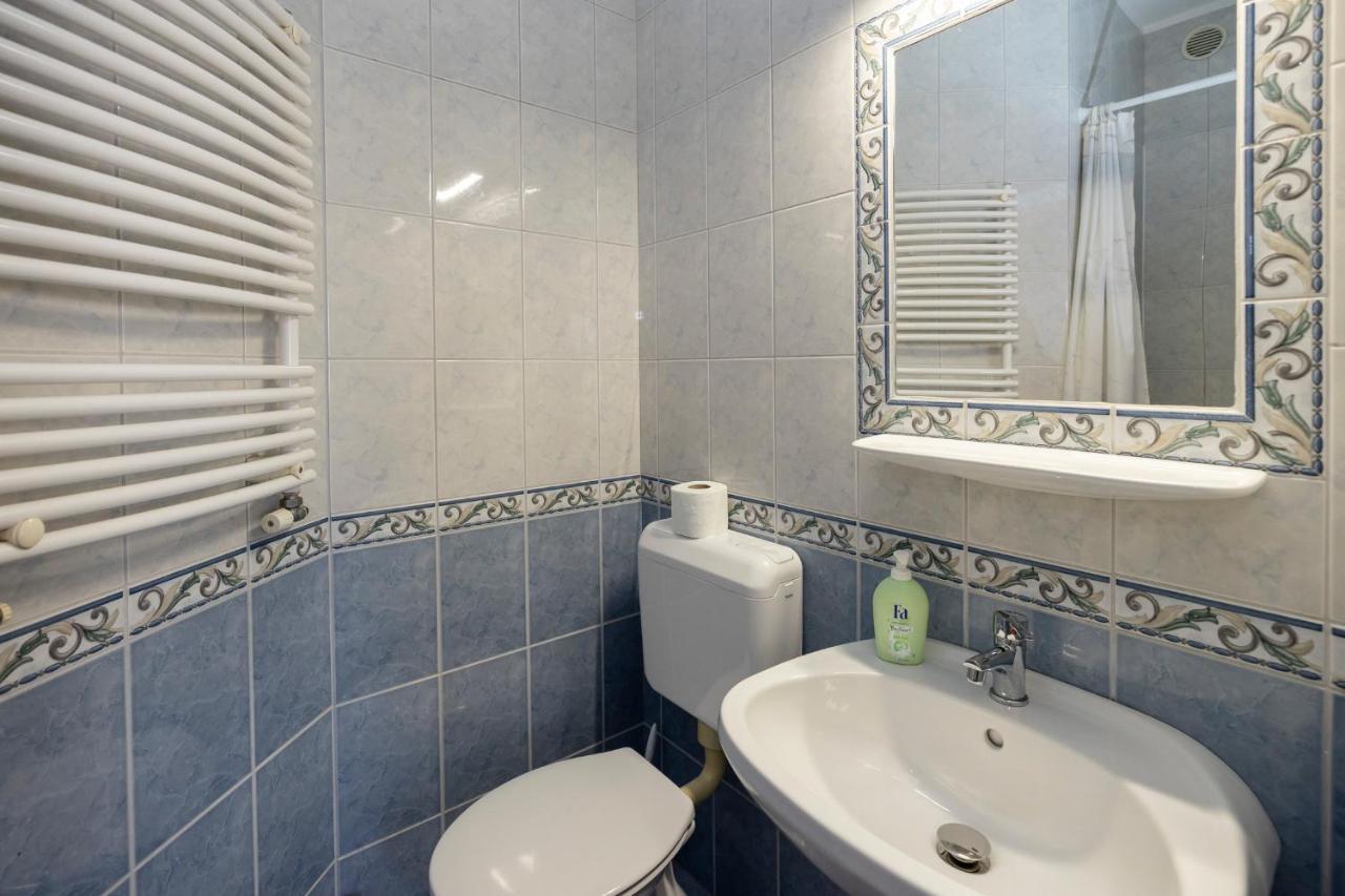 Cecey Vendeghaz Bed & Breakfast Eger Eksteriør bilde