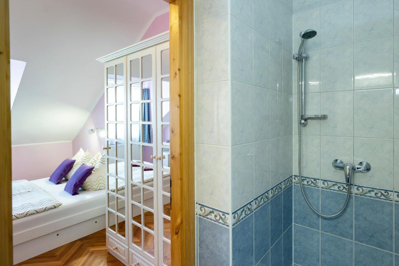 Cecey Vendeghaz Bed & Breakfast Eger Eksteriør bilde