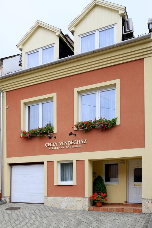 Cecey Vendeghaz Bed & Breakfast Eger Eksteriør bilde